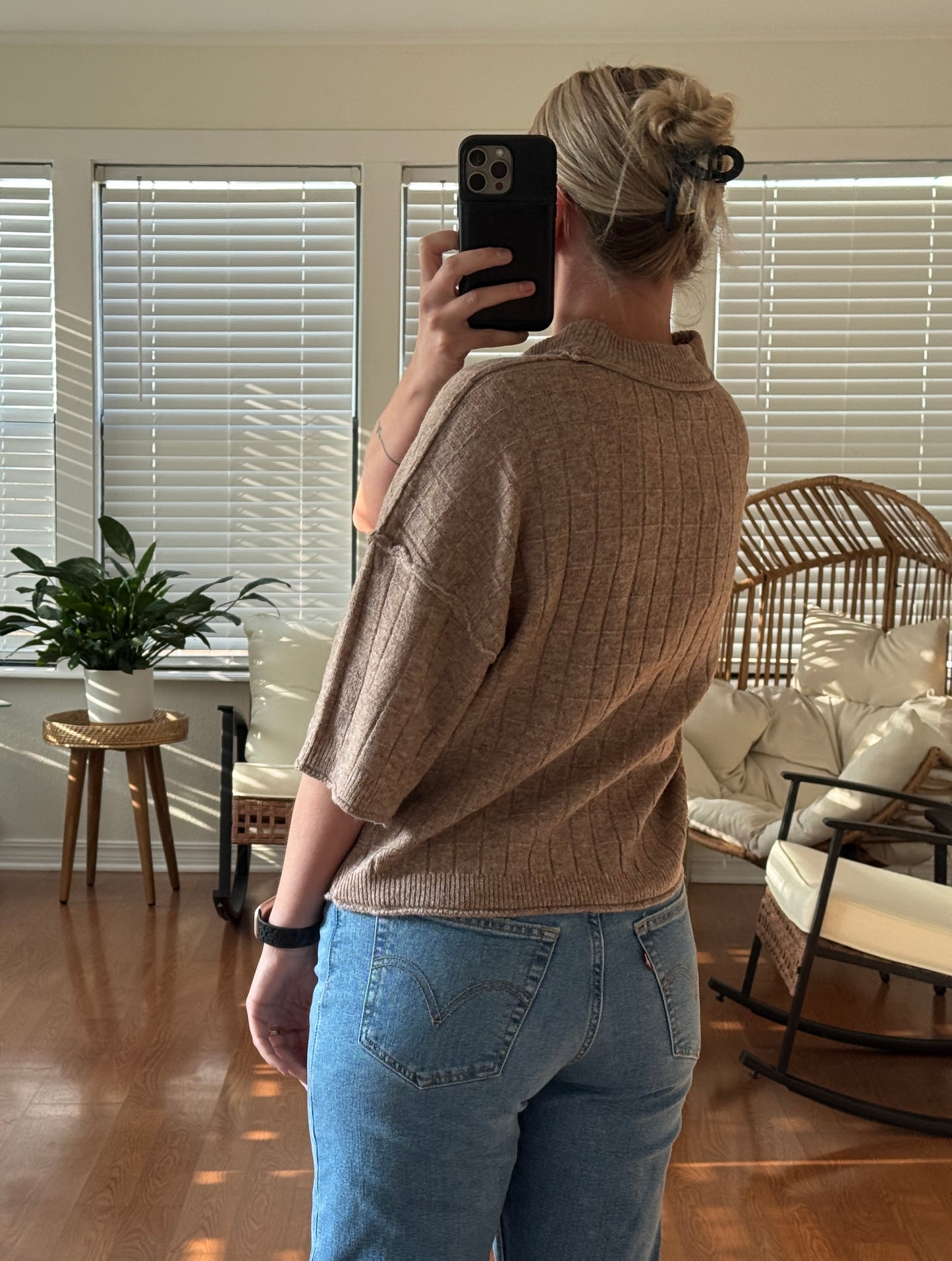 Ribbed Knit Short Sleeve Sweater - Mocha