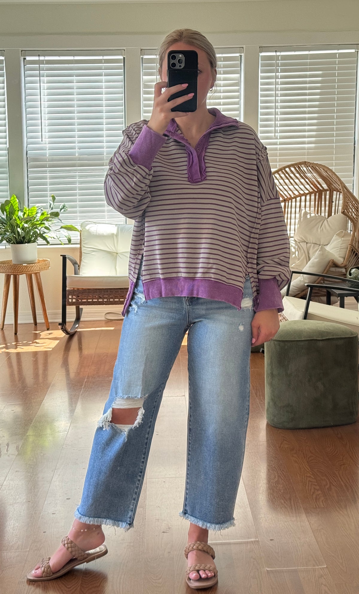 High Rise Distressed Barrel Jeans - Light Wash