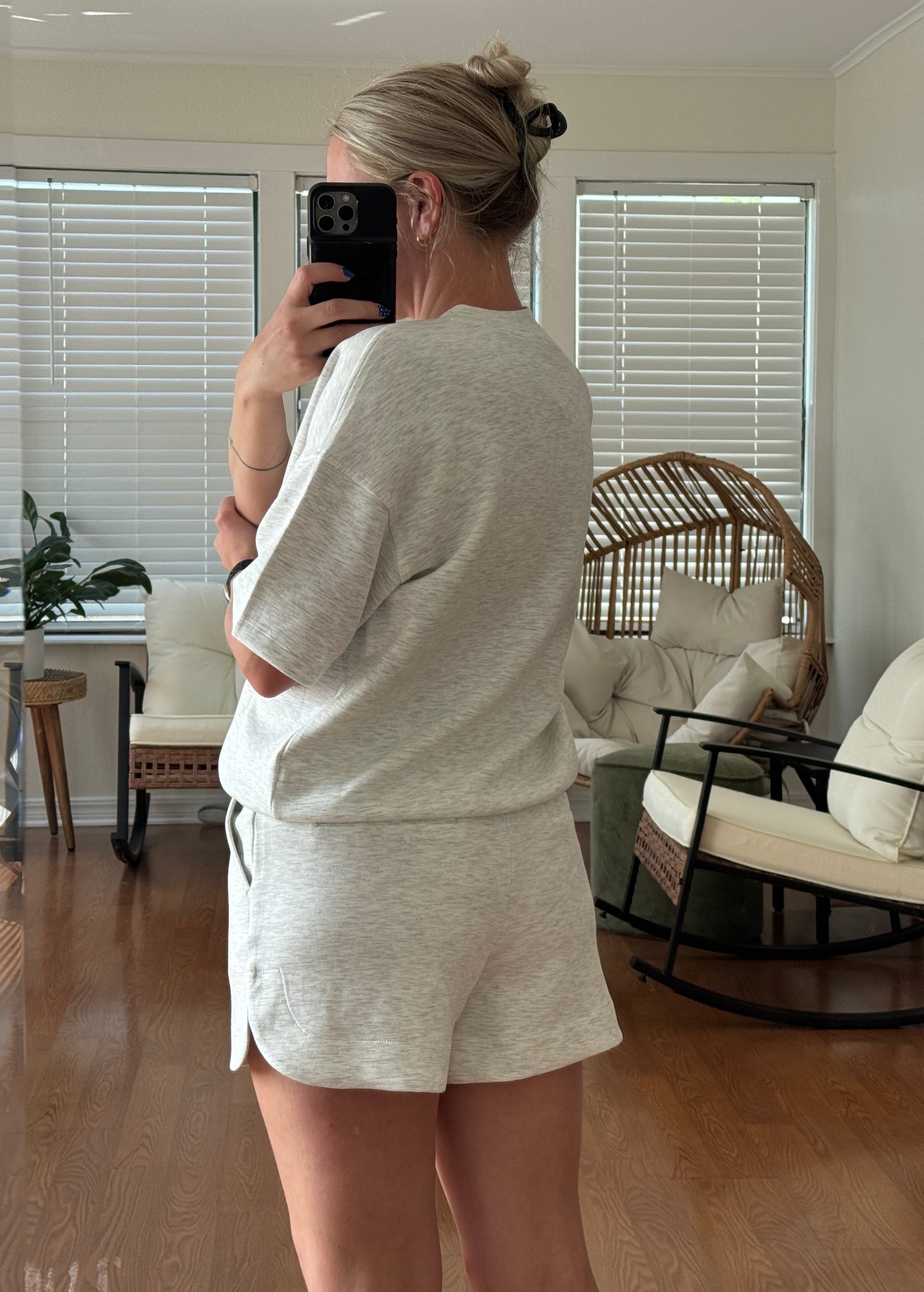 Scuba Tulip Shorts - Light Gray