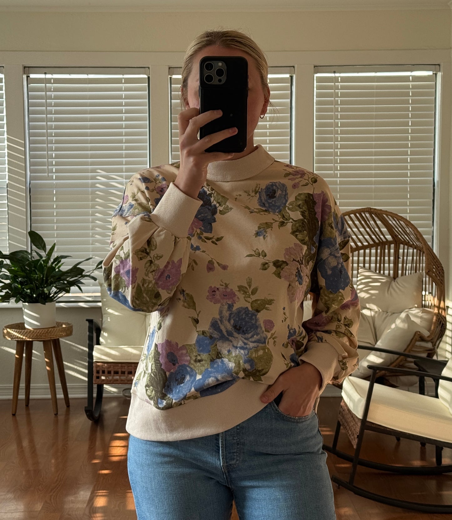 Floral Print Sweatshirt - Cream