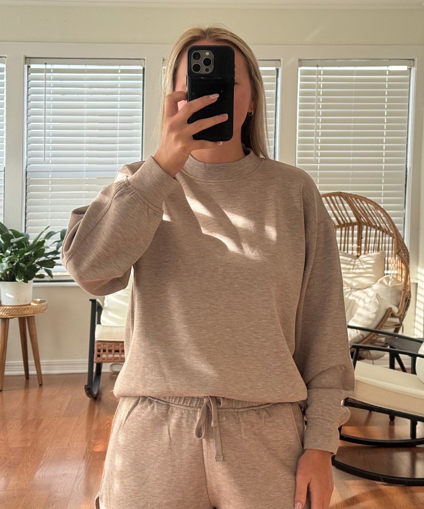 Scuba Mock Neck Pullover - Taupe
