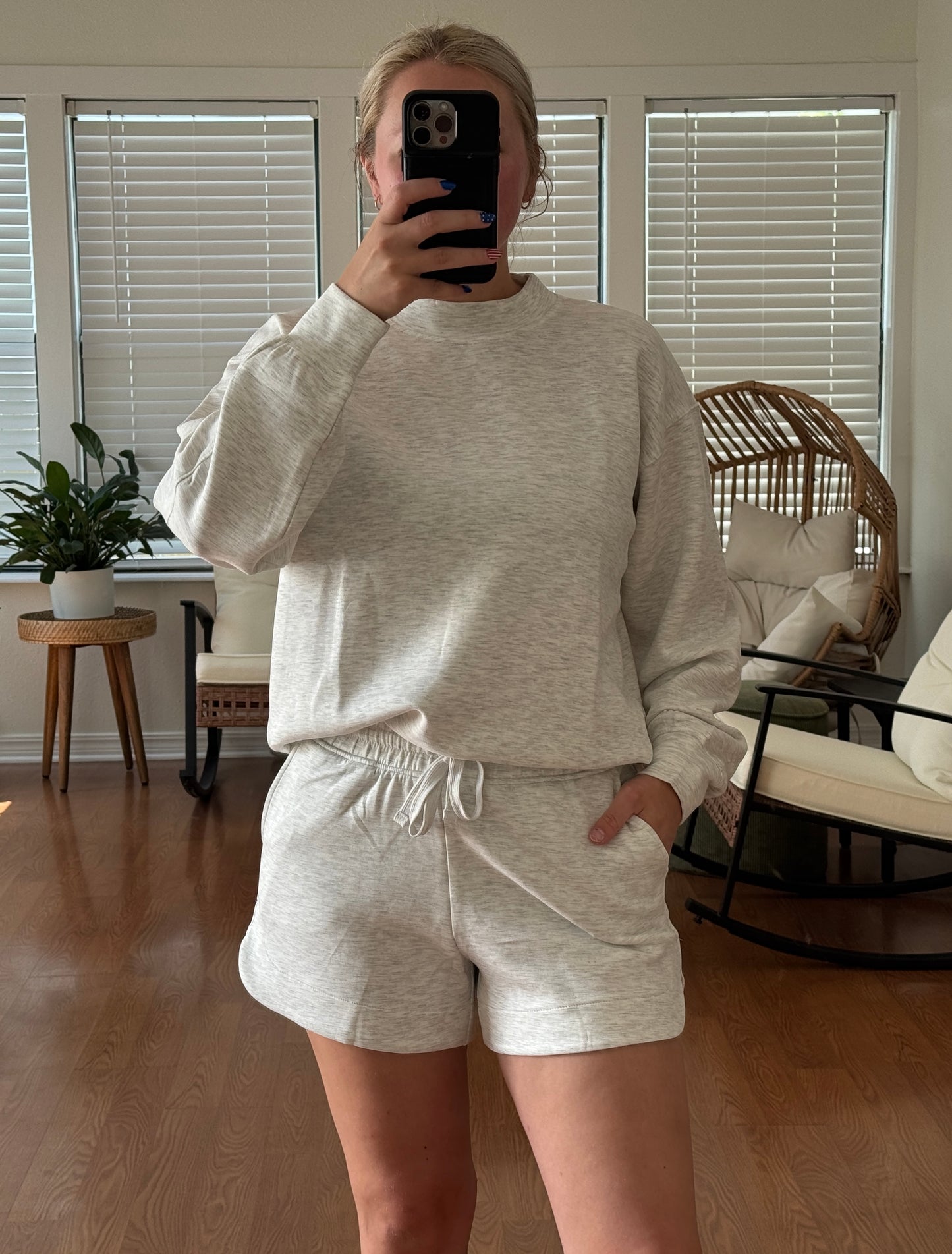Scuba Tulip Shorts - Light Gray