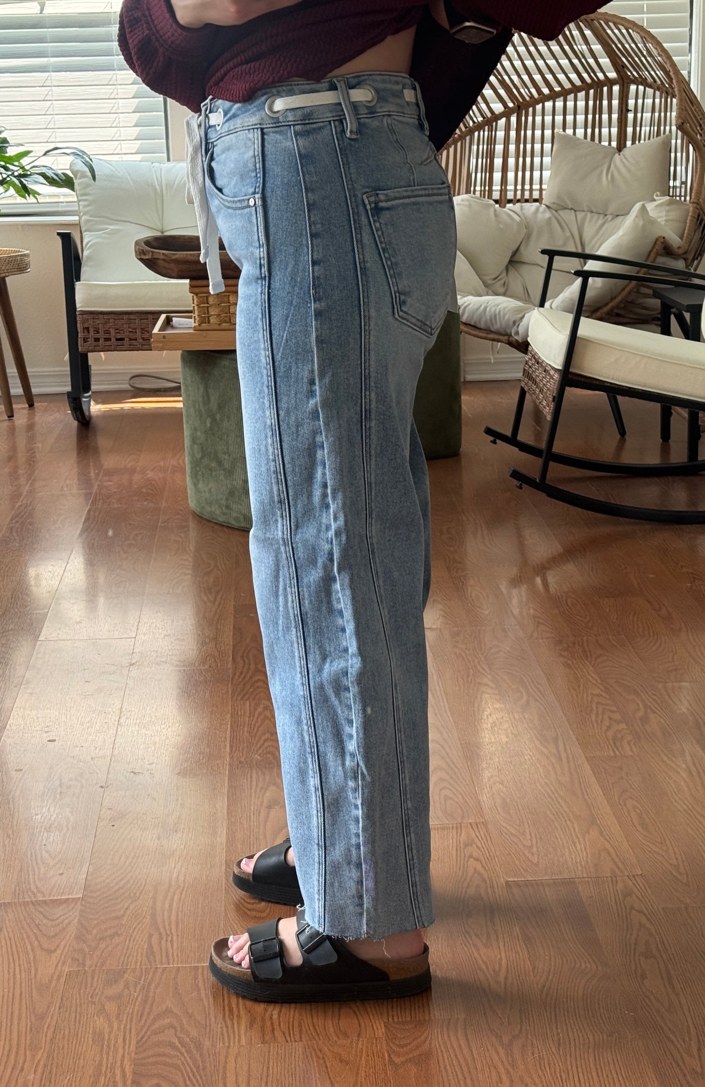 Slouchy Barrel Jeans w/ Drawstring - Light Wash