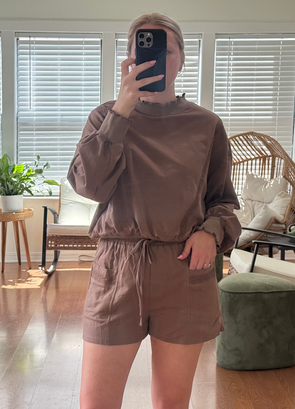 Lace Trim Sweatshirt & Shorts Matching Set - Mocha