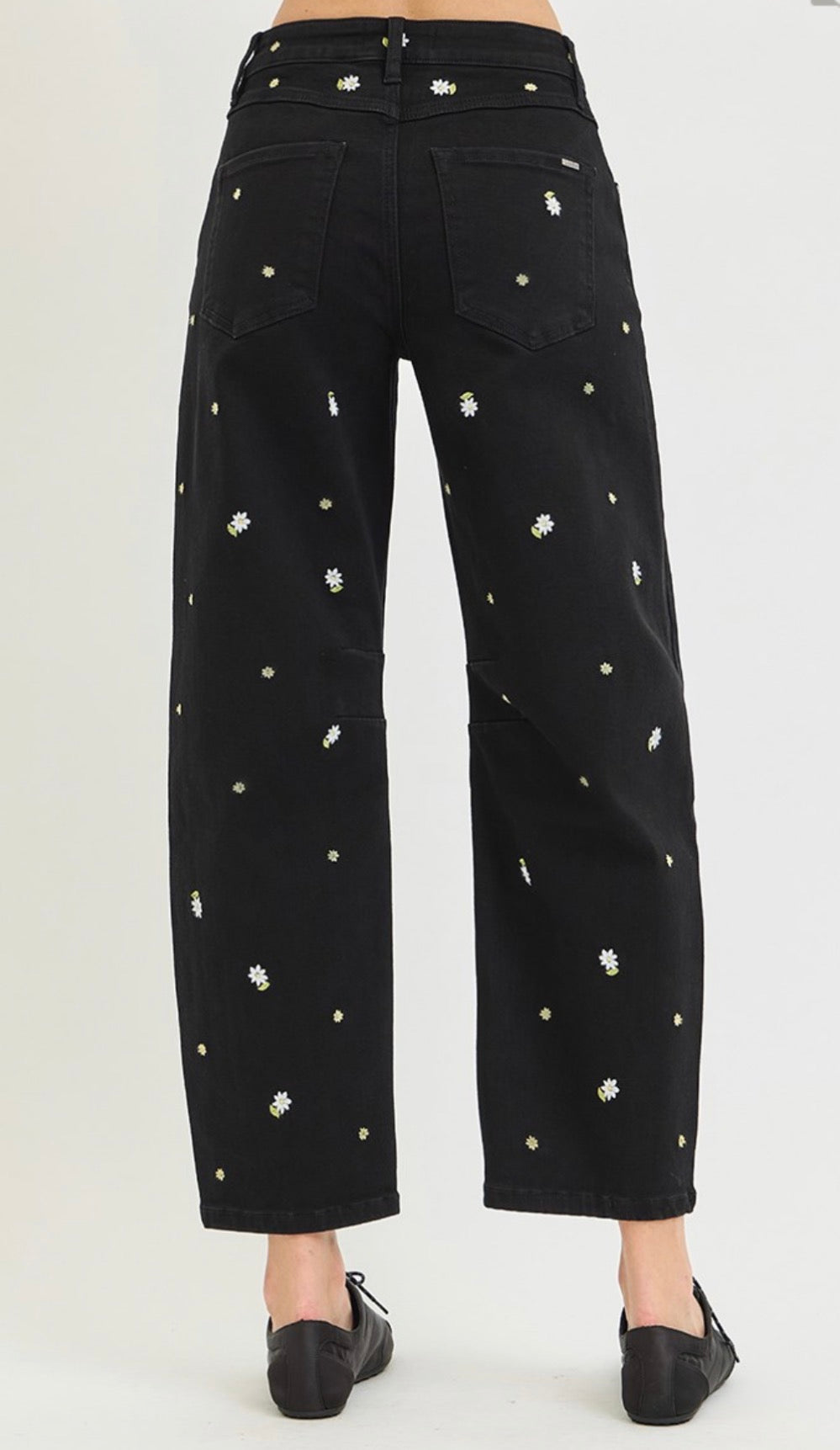 Slouchy Barrel Embroidered Jeans - Black