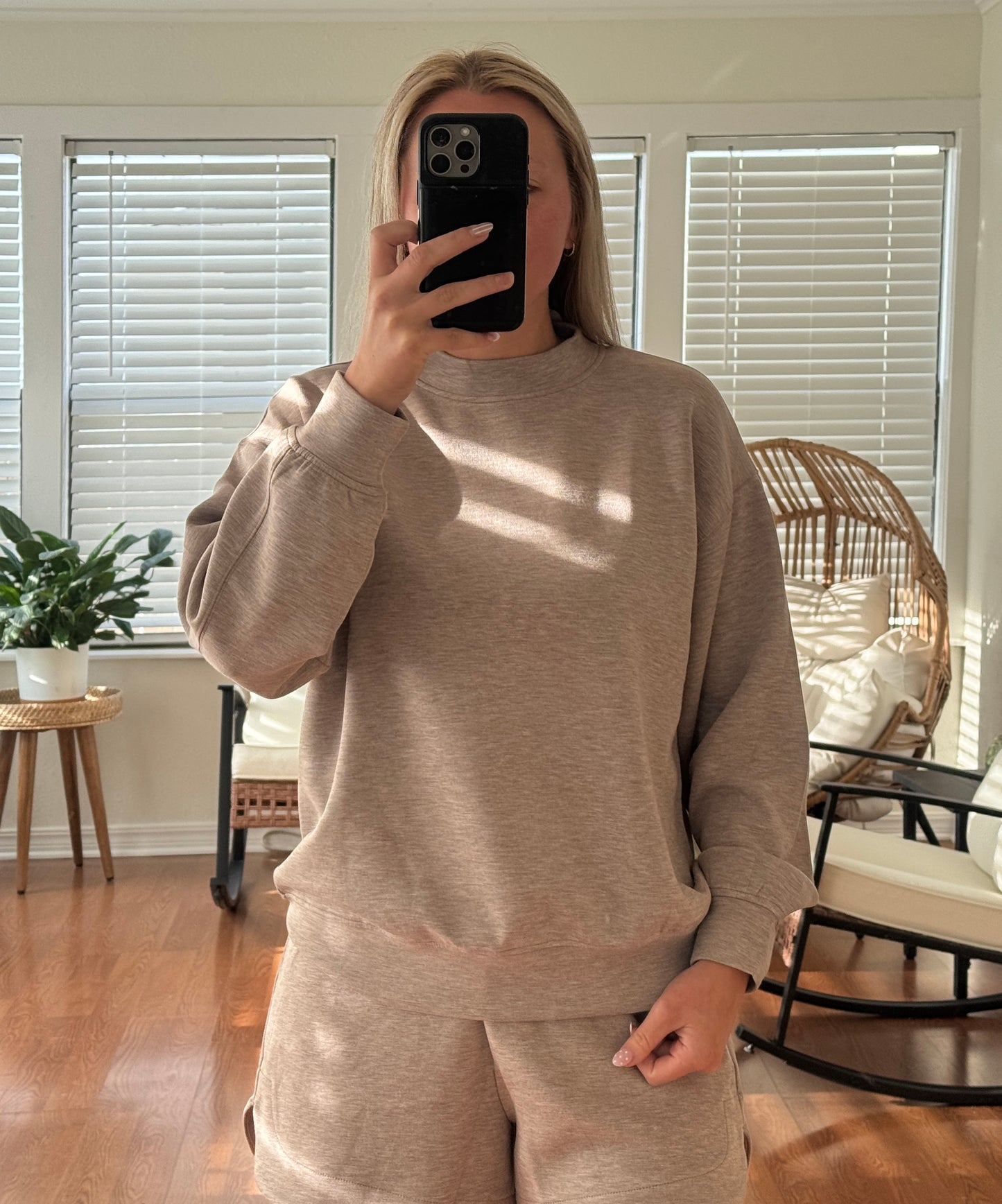 Scuba Mock Neck Pullover - Taupe
