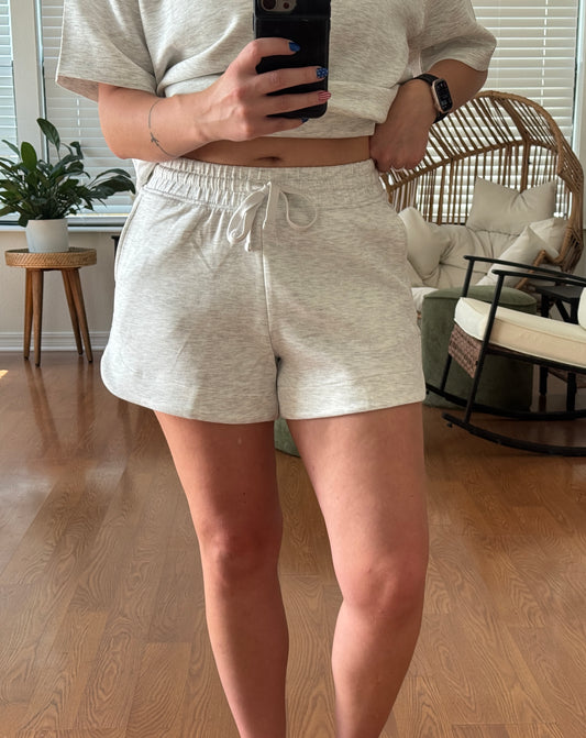 Scuba Tulip Shorts - Light Gray