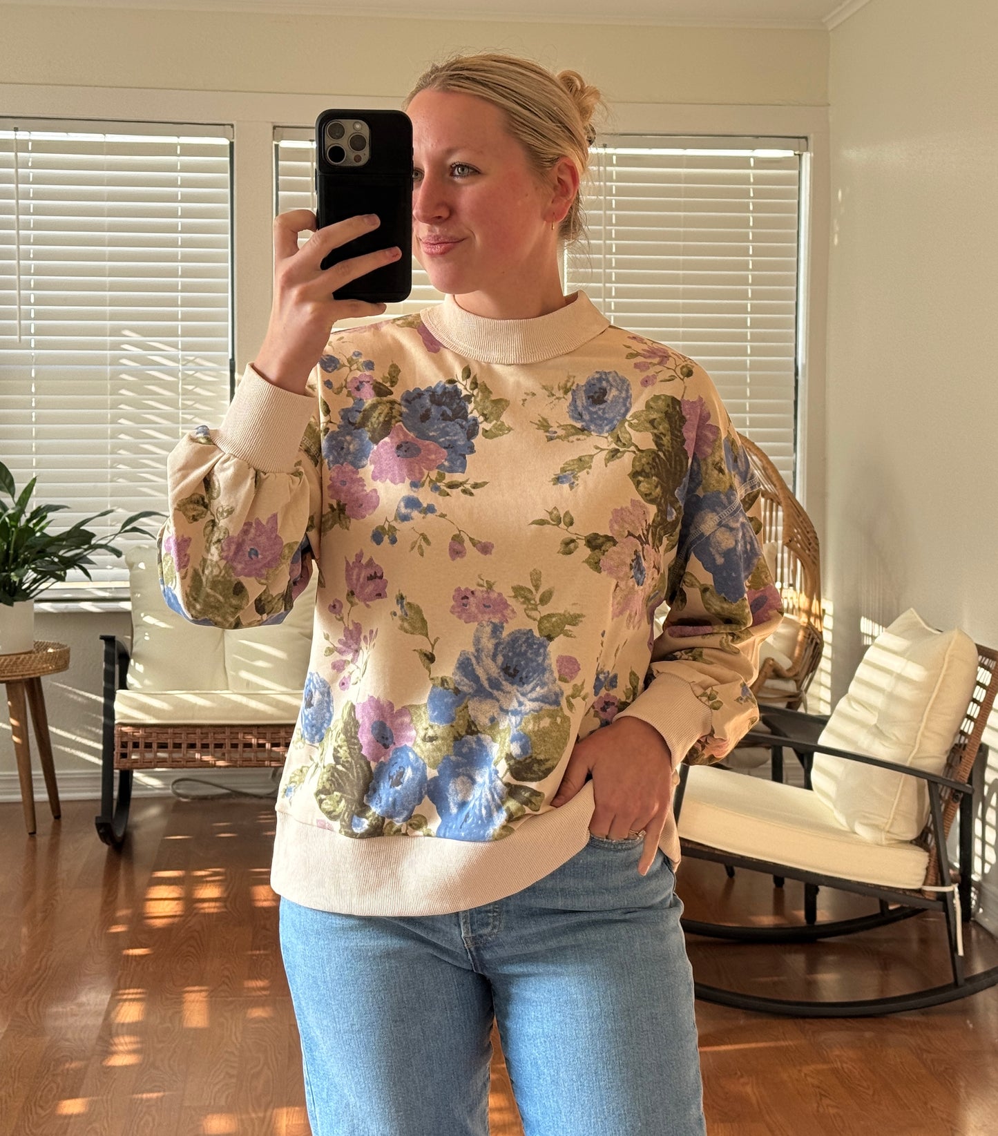 Floral Print Sweatshirt - Cream