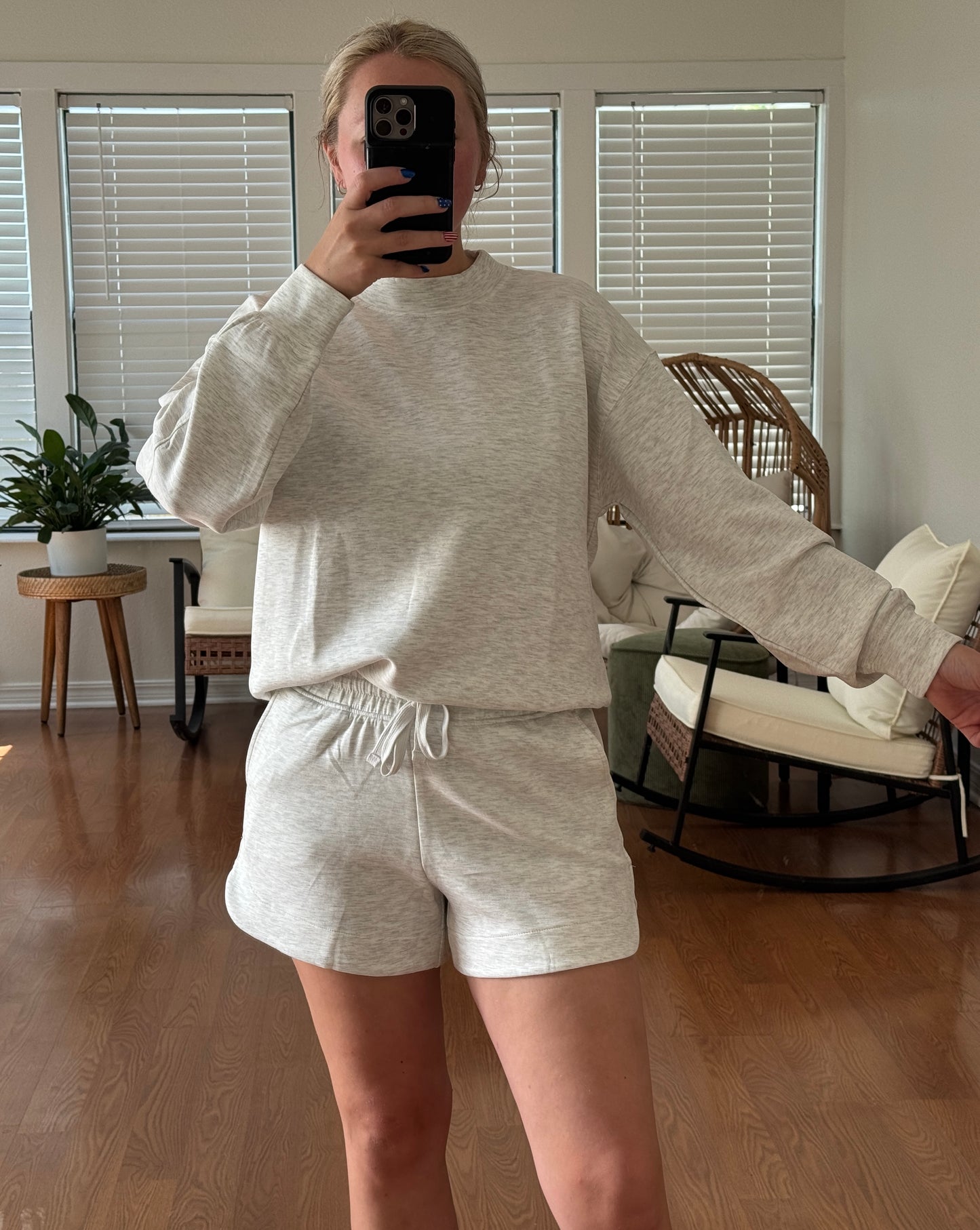Scuba Mock Neck Pullover - Light Gray
