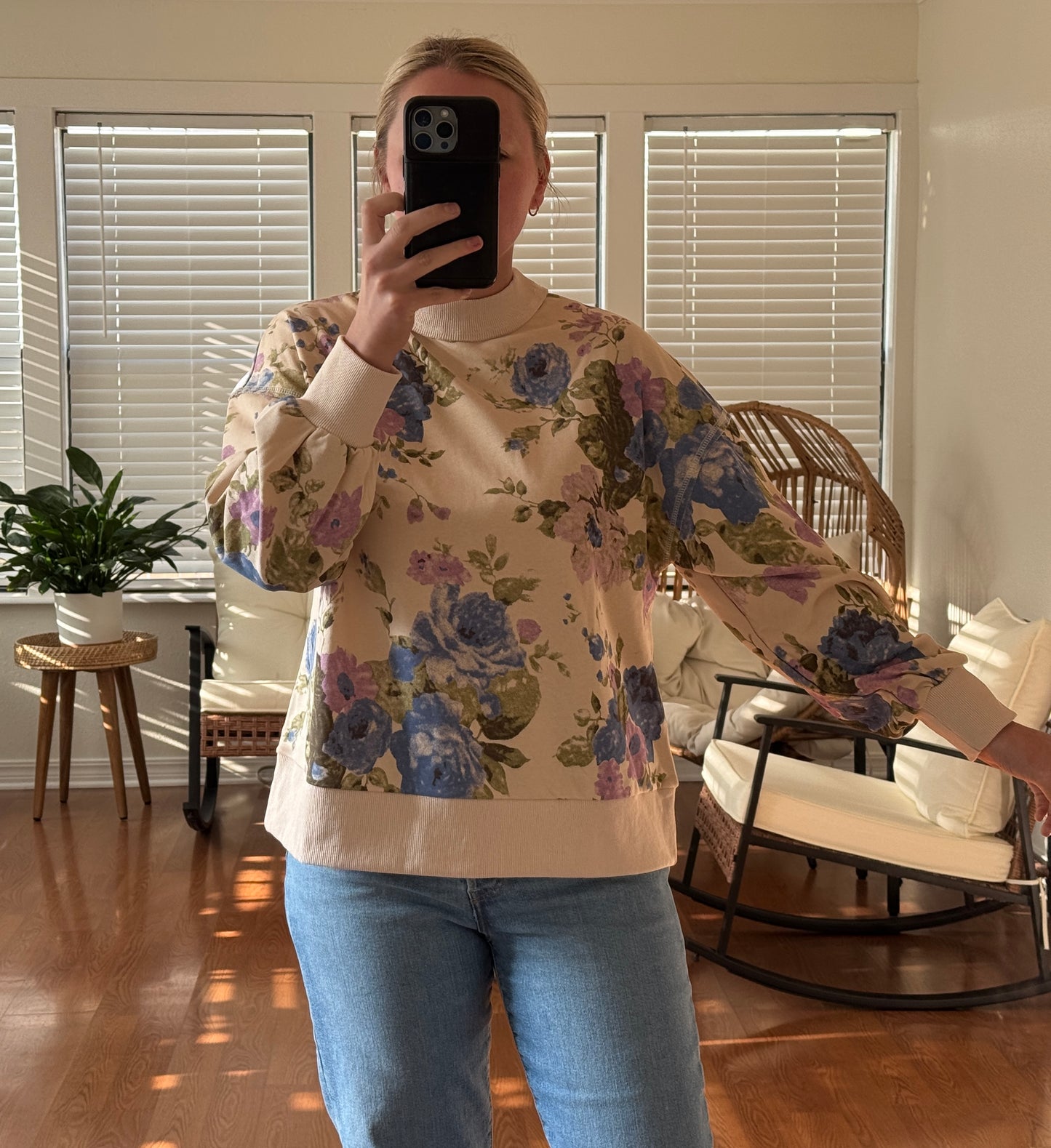 Floral Print Sweatshirt - Cream
