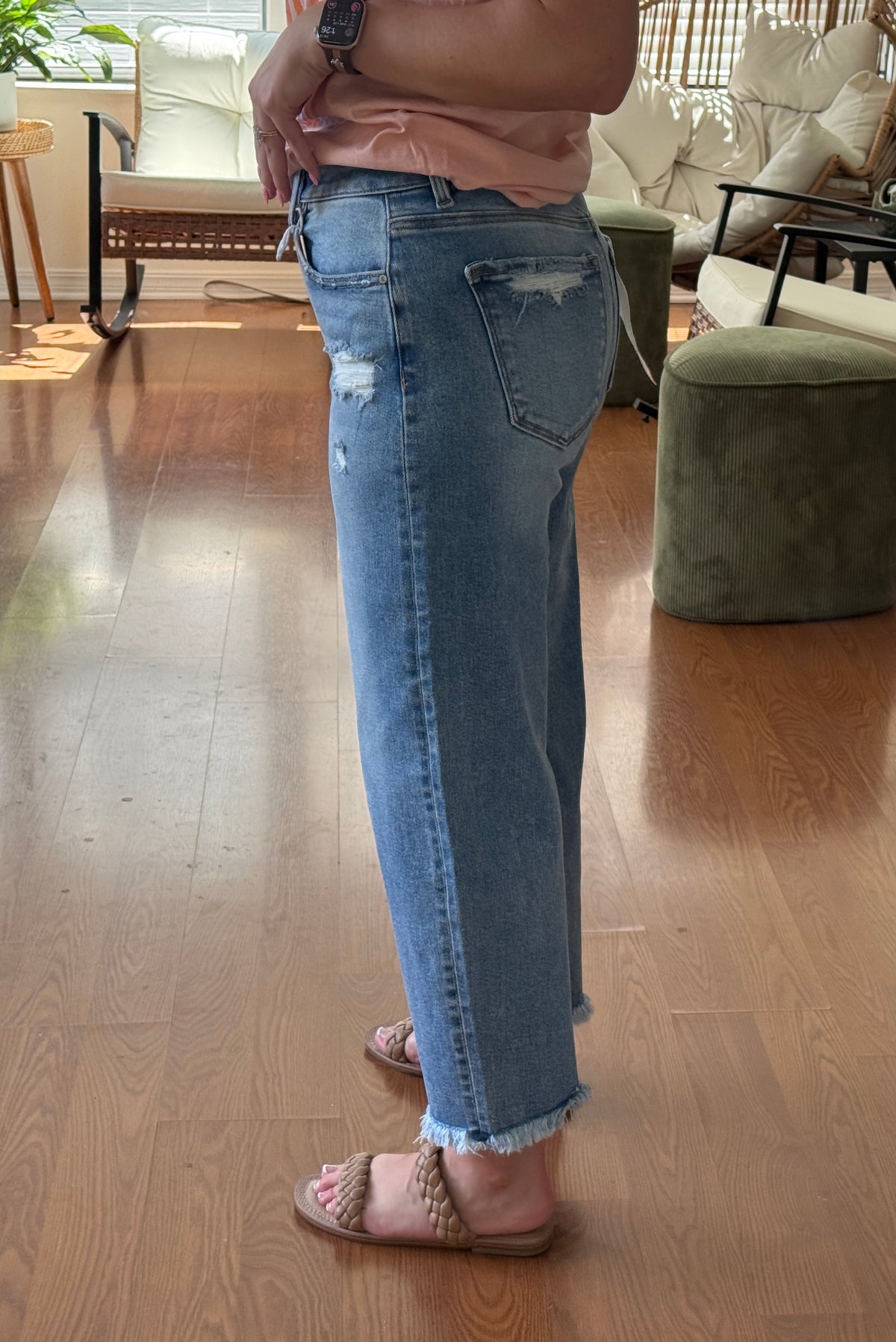 High Rise Distressed Barrel Jeans - Light Wash