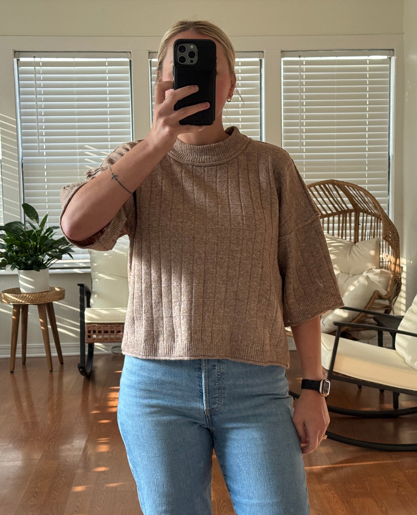 Ribbed Knit Short Sleeve Sweater - Mocha
