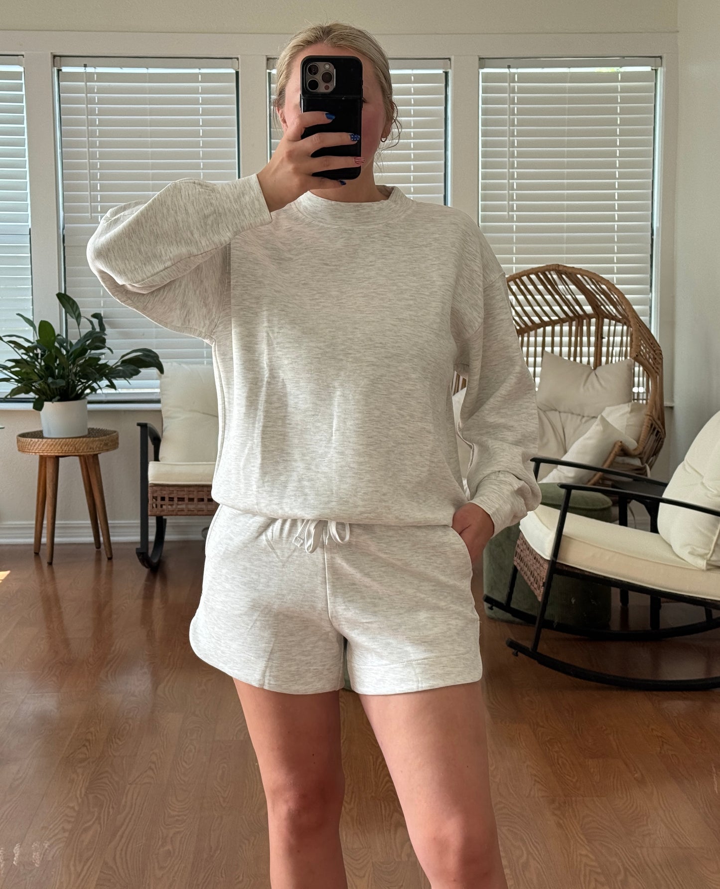 Scuba Mock Neck Pullover - Light Gray