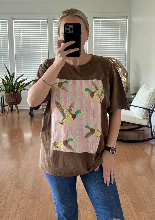 Ducks & Stripes Oversized Tee - Brown